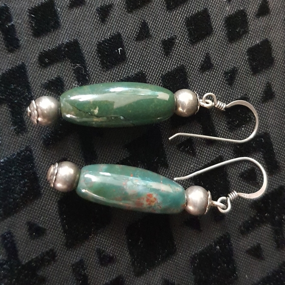 Vintage Sterling Silver & Bloodstone Jasper Earrings - Picture 2 of 5